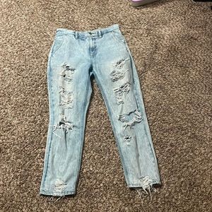 Kancan lightwash boyfriend ripped jeans